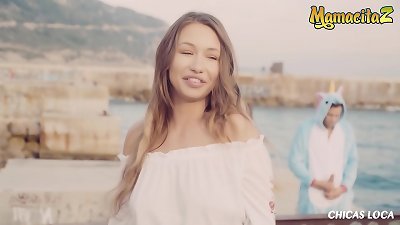 MAMACITAZ - Big Cock Unicorn Makes His Little Girl Happy (Alberto Blanco & Taylor Sands)